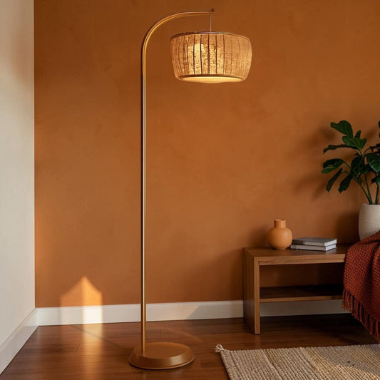 Arc Floor Lamp [lumora-generated]